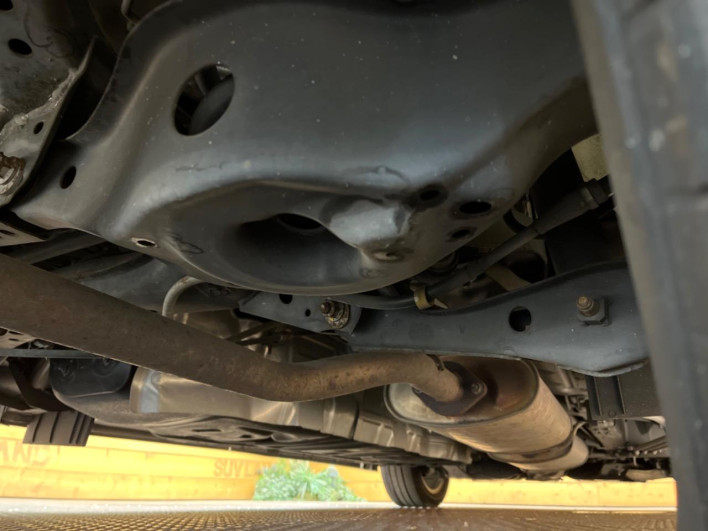 2010 Nissan Elgrand DBA-TE52 (UW-6a2ccb2d1b68d)[20]