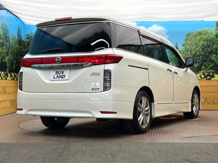 2010 Nissan Elgrand DBA-TE52 (UW-6a2ccb2d1b68d)[16]