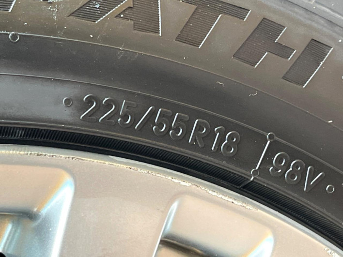 2010 Nissan Elgrand DBA-TE52 (UW-6a2ccb2d1b68d)[4]