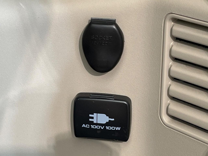 2015 Mitsubishi Pajero LDA-V98W (UW-6a2ccb38b96b9)[5]