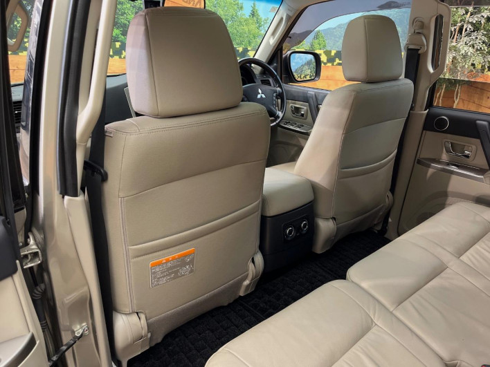 2015 Mitsubishi Pajero LDA-V98W (UW-6a2ccb38b96b9)[28]