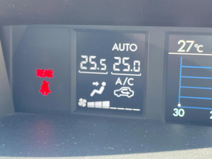 2016 Subaru Levorg DBA-VM4 (UW-6a2ccb3d53bae)[25]