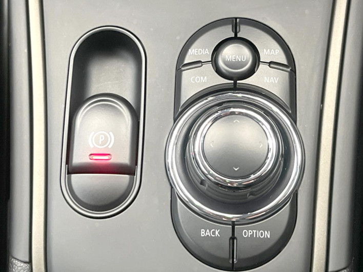2021 Rover Mini 3DA-42BT20 (UW-6a2ccb4c40a7c)[22]