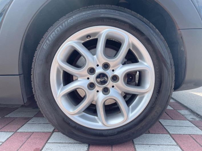 2019 Rover Mini 3BA-LV15M (UW-6a2ccb4ce9f4a)[13]