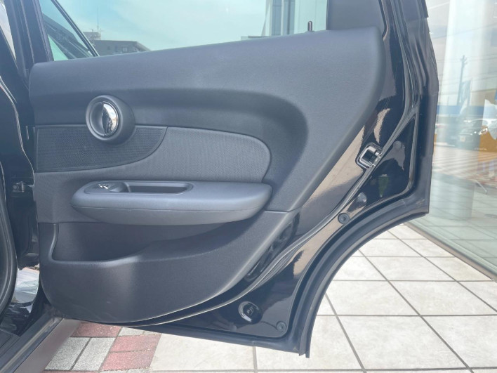 2019 Rover Mini 3BA-LV15M (UW-6a2ccb4ce9f4a)[26]
