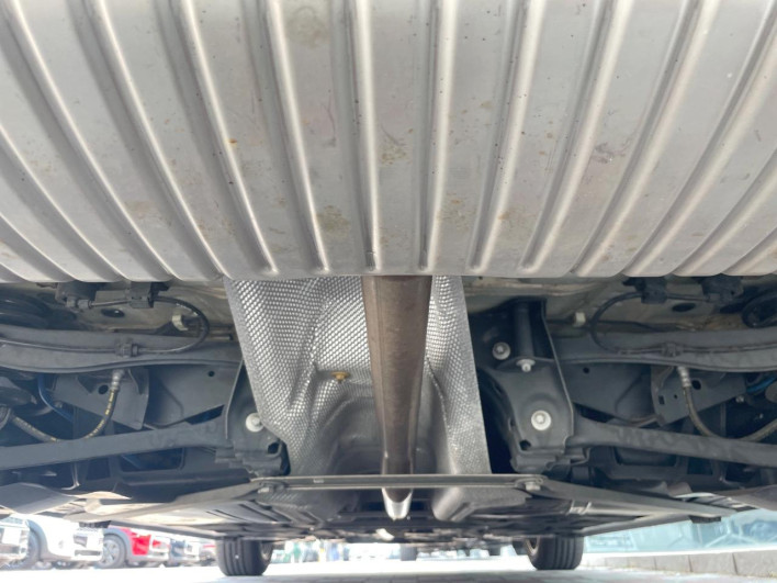 2019 Rover Mini 3BA-LV15M (UW-6a2ccb4ce9f4a)[17]