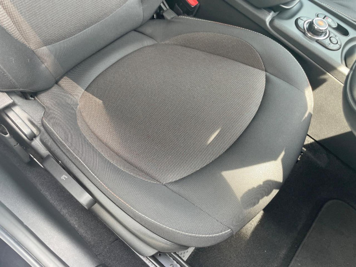 2019 Rover Mini 3BA-LV15M (UW-6a2ccb4ce9f4a)[24]