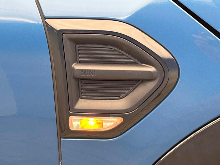 2018 Rover Mini LDA-YT20 (UW-6a2ccb4ded3a0)[9]