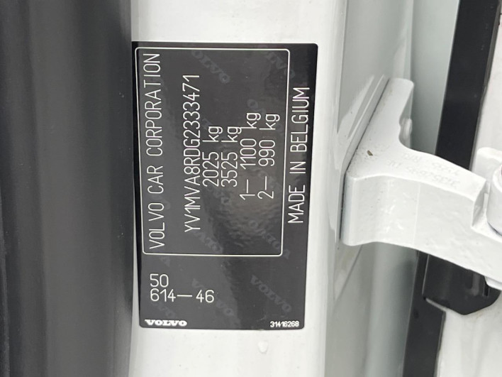 2016 Volvo V40 LDA-MD4204T (UW-6a2ccb500e15b)[1]