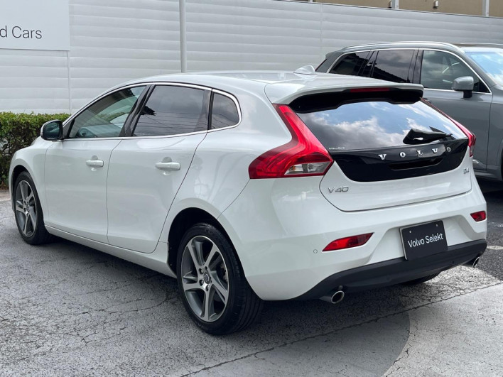 2016 Volvo V40 LDA-MD4204T (UW-6a2ccb500e15b)[12]