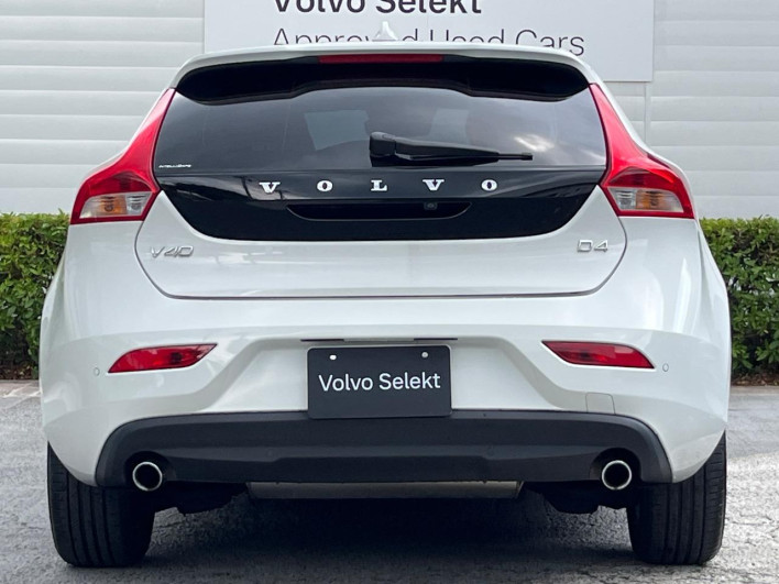 2016 Volvo V40 LDA-MD4204T (UW-6a2ccb500e15b)[10]