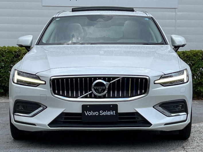 2021 Volvo V60 5AA-ZB420TM (UW-6a2ccb522ad53)[4]