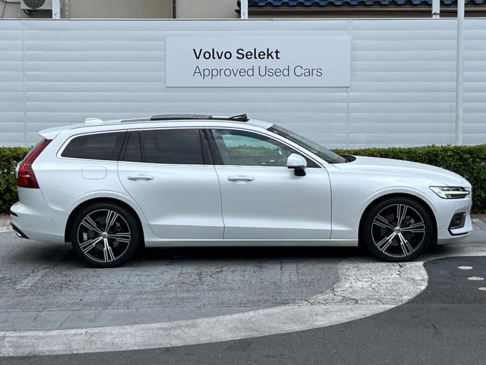 2021 Volvo V60 5AA-ZB420TM (UW-6a2ccb522ad53)[8]