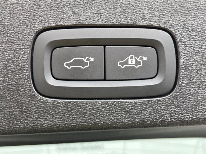 2021 Volvo V60 5AA-ZB420TM (UW-6a2ccb522ad53)[28]