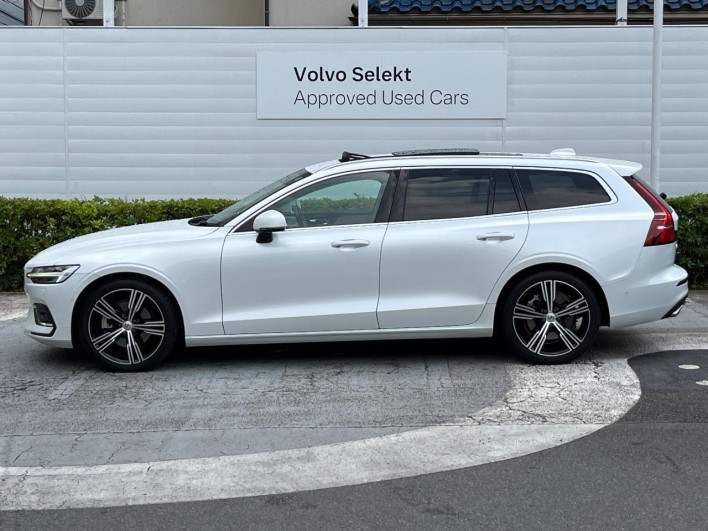 2021 Volvo V60 5AA-ZB420TM (UW-6a2ccb522ad53)[7]