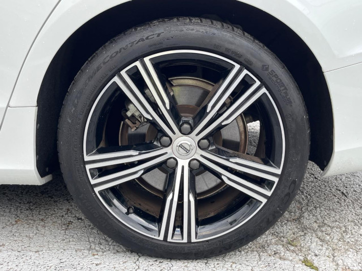 2021 Volvo V60 5AA-ZB420TM (UW-6a2ccb522ad53)[15]