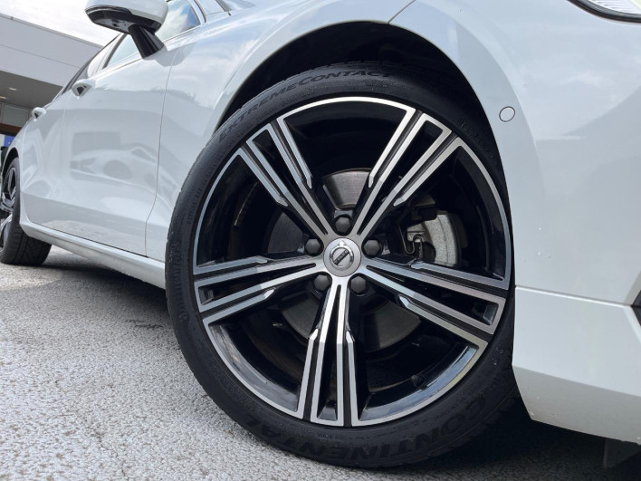 2021 Volvo V60 5AA-ZB420TM (UW-6a2ccb522ad53)[25]
