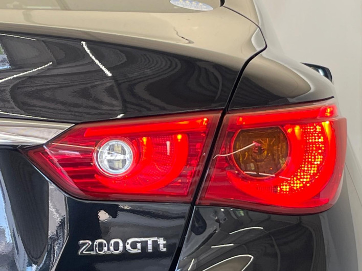 2017 Nissan Skyline DBA-YV37 (UW-6a2ccb528594a)[21]