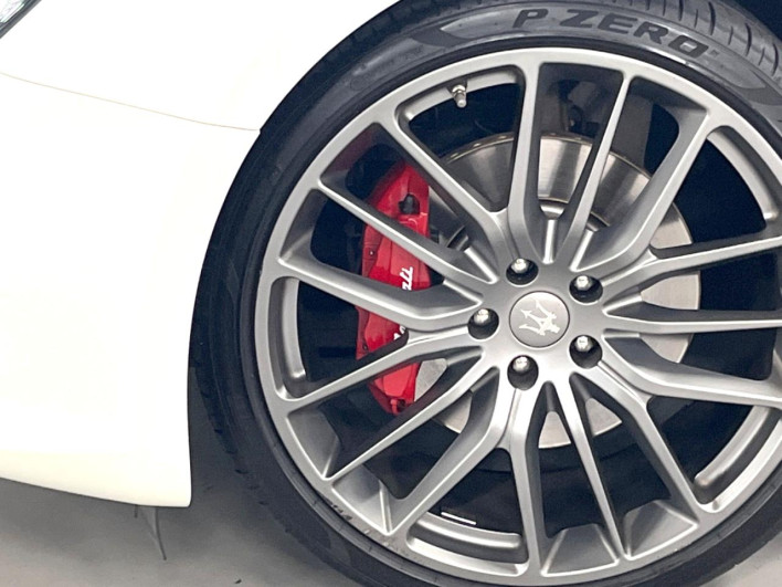 2016 Maserati Ghibli ABA-MG30A (UW-6a2ccb533f5d4)[5]
