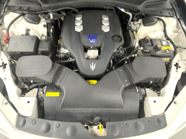 2016 Maserati Ghibli ABA-MG30A (UW-6a2ccb533f5d4)[8]
