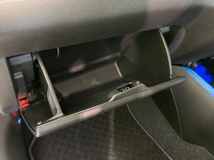 2017 Suzuki Swift DAA-ZC53S (UW-6a2ccb550d421)[13]