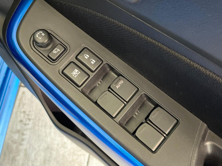 2017 Suzuki Swift DAA-ZC53S (UW-6a2ccb550d421)[28]