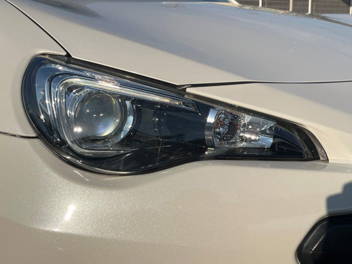 2014 Subaru BRZ DBA-ZC6 (UW-6a2ccb558c062)[22]