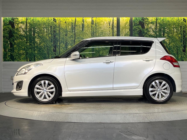 2015 Suzuki Swift DBA-ZC72S (UW-6a2ccb57257e5)[7]