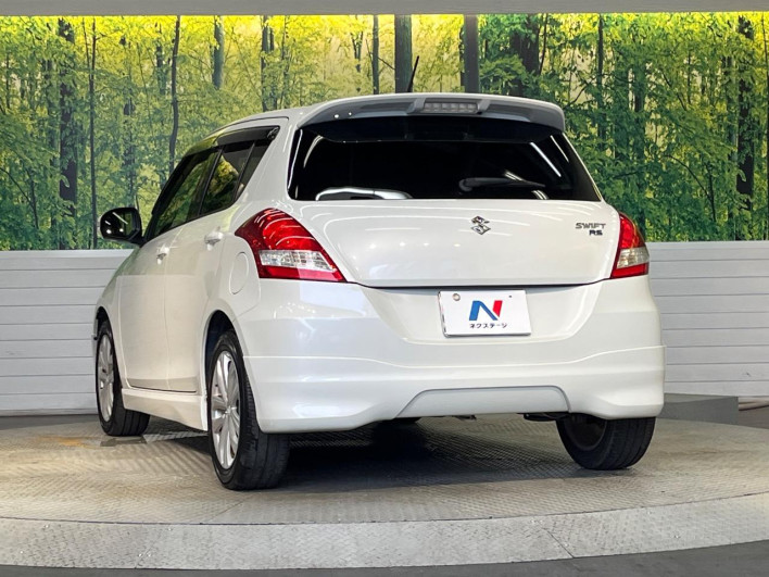 2015 Suzuki Swift DBA-ZC72S (UW-6a2ccb57257e5)[8]