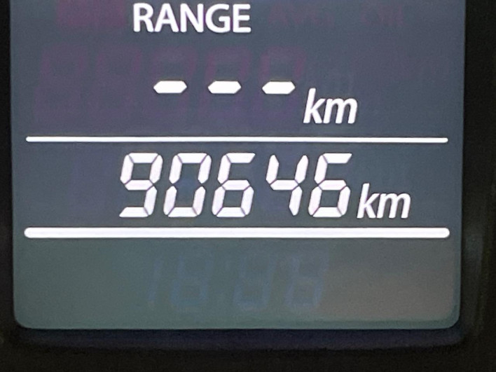 2015 Suzuki Swift DBA-ZC72S (UW-6a2ccb57257e5)[2]
