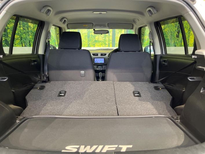 2015 Suzuki Swift DBA-ZC72S (UW-6a2ccb57257e5)[15]
