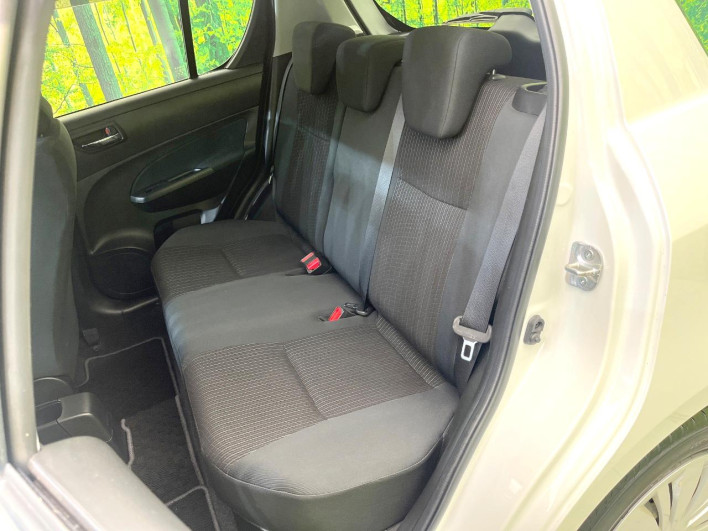 2016 Suzuki Swift DBA-ZC72S (UW-6a2ccb573efb8)[15]