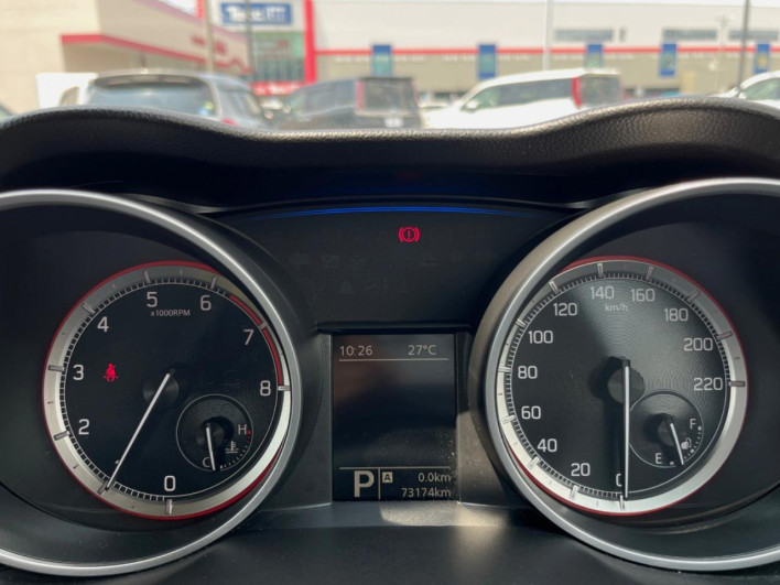2018 Suzuki Swift DBA-ZC83S (UW-6a2ccb579dbf8)[14]