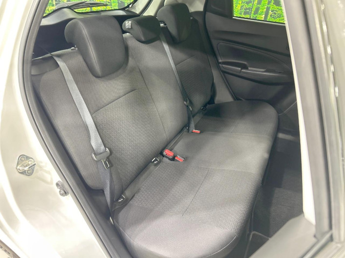 2019 Suzuki Swift DBA-ZC83S (UW-6a2ccb581b230)[28]