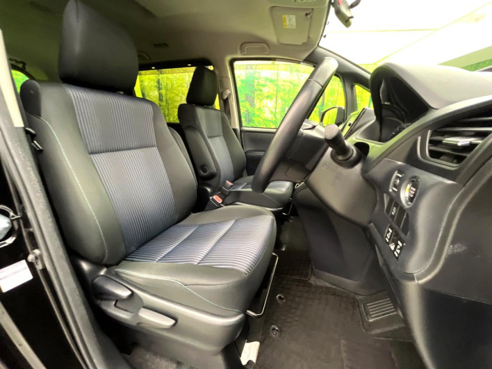 2015 Toyota Voxy DBA-ZRR80W (UW-6a2ccb5ebb8af)[22]