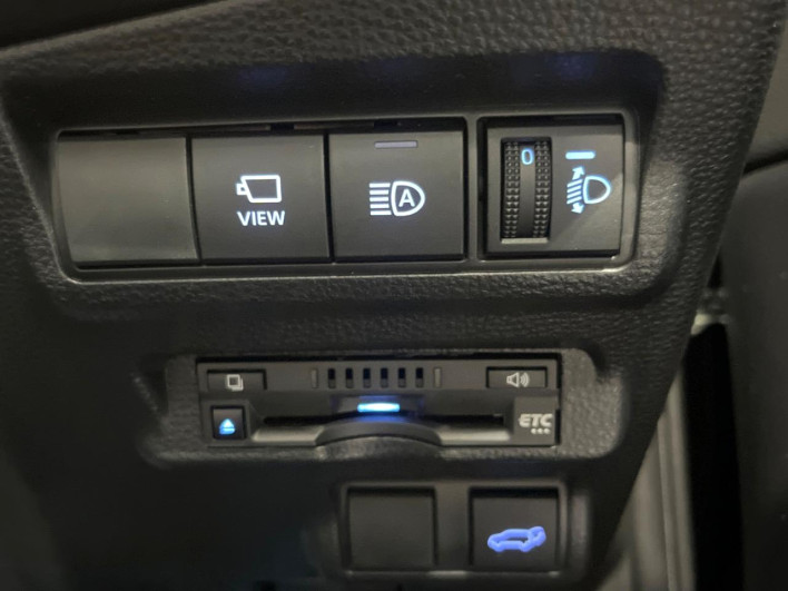 2023 Toyota Corolla Cross 6AA-ZVG11 (UW-6a2ccb6a89033)[21]