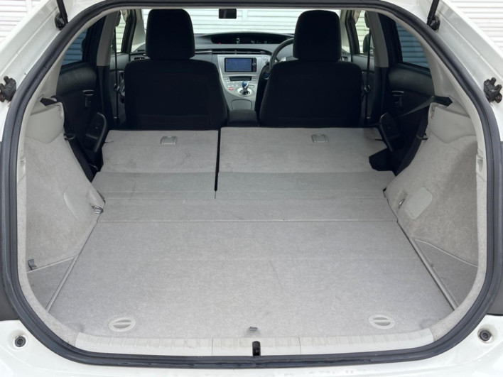 2012 Toyota Prius DAA-ZVW30 (UW-6a2ccb708c978)[25]