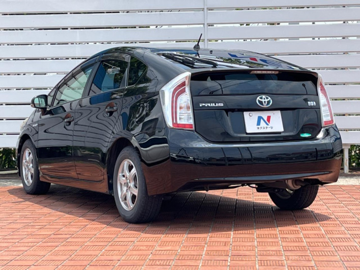 2013 Toyota Prius DAA-ZVW30 (UW-6a2ccb722cd92)[20]
