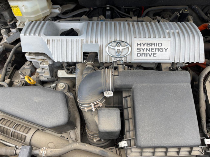 2013 Toyota Prius DAA-ZVW30 (UW-6a2ccb722cd92)[8]