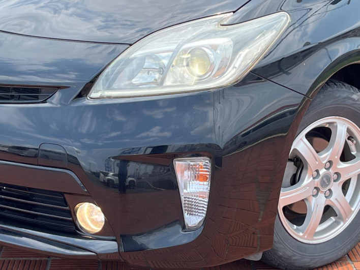 2013 Toyota Prius DAA-ZVW30 (UW-6a2ccb722cd92)[9]