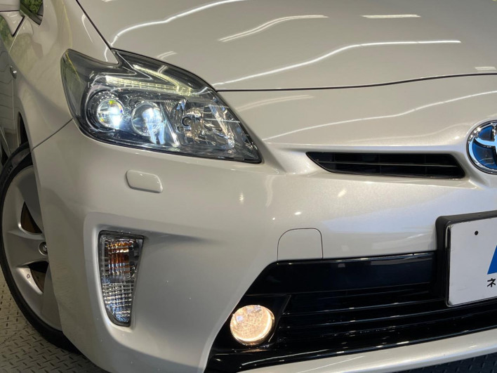 2013 Toyota Prius DAA-ZVW30 (UW-6a2ccb723b889)[11]