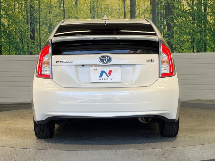 2013 Toyota Prius DAA-ZVW30 (UW-6a2ccb723b889)[21]