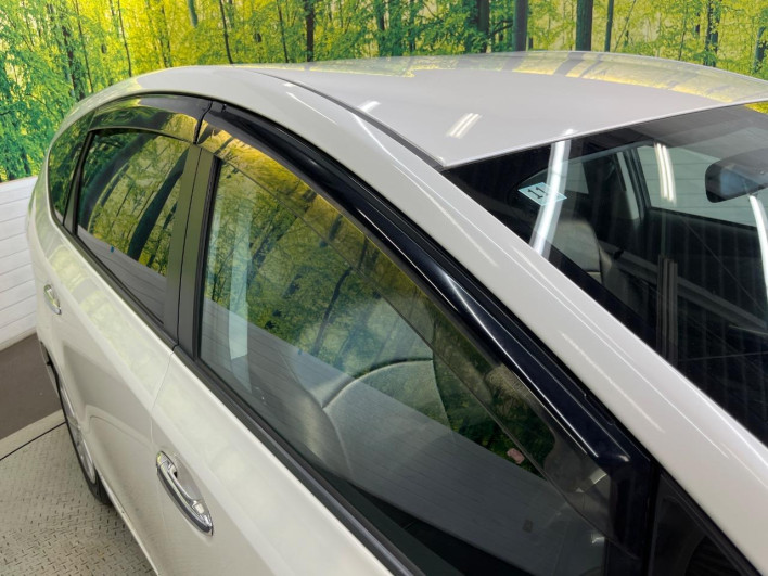 2012 Toyota Prius α DAA-ZVW41W (UW-6a2ccb743ecbb)[5]