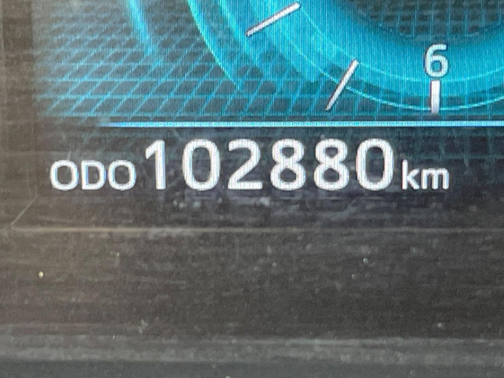 2015 Toyota Prius α DAA-ZVW41W (UW-6a2ccb746b6cf)[2]