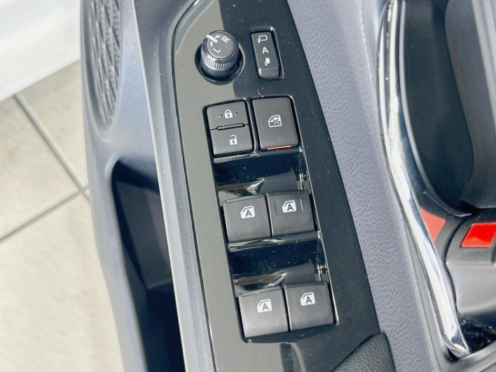 2017 Toyota Prius DAA-ZVW50 (UW-6a2ccb752b9da)[27]