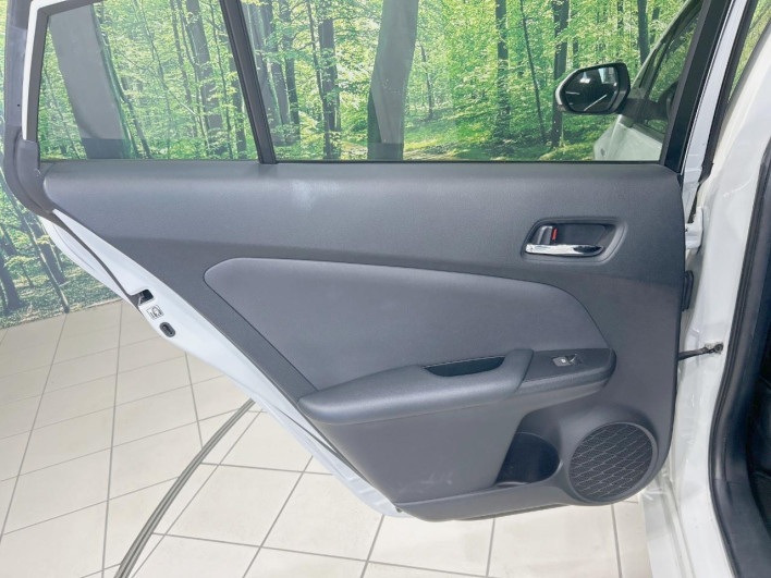 2017 Toyota Prius DAA-ZVW50 (UW-6a2ccb752b9da)[21]