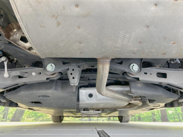 2017 Toyota Prius DAA-ZVW50 (UW-6a2ccb752b9da)[17]