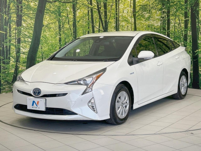 2017 Toyota Prius DAA-ZVW50 (UW-6a2ccb752b9da)[8]