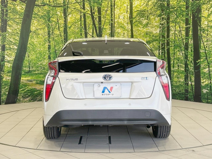 2017 Toyota Prius DAA-ZVW50 (UW-6a2ccb752b9da)[11]