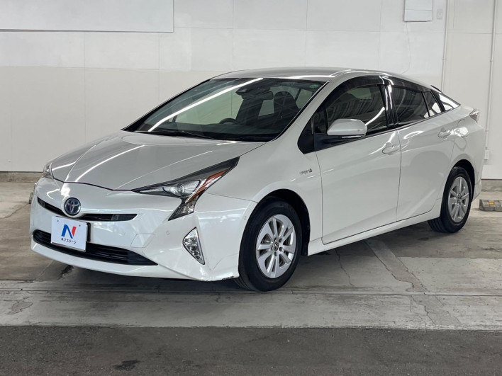 2017 Toyota Prius DAA-ZVW50 (UW-6a2ccb755a4ae)[20]